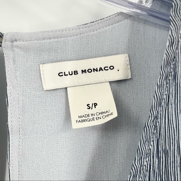 Club Monaco blue v-neck sleeveless flare hem blouse top size S - Picture 3 of 9